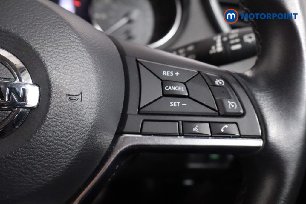 Nissan Qashqai N-Connecta Automatic Petrol SUV - Stock Number (1549298) - 8th supplementary image