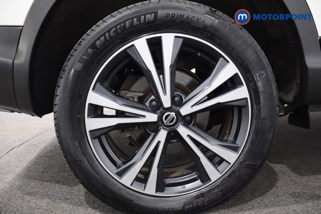 Nissan Qashqai N-Connecta Automatic Petrol SUV - Stock Number (1549298) - 9th supplementary image
