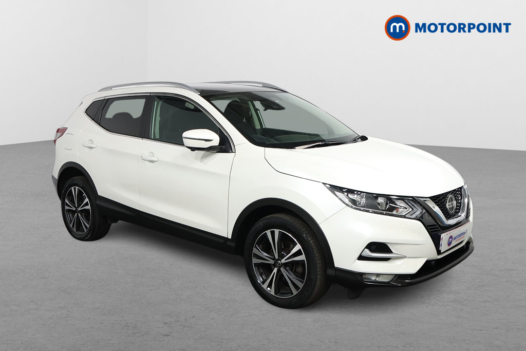 Nissan Qashqai N-Connecta Automatic Petrol SUV - Stock Number (1549298) - Drivers side front corner