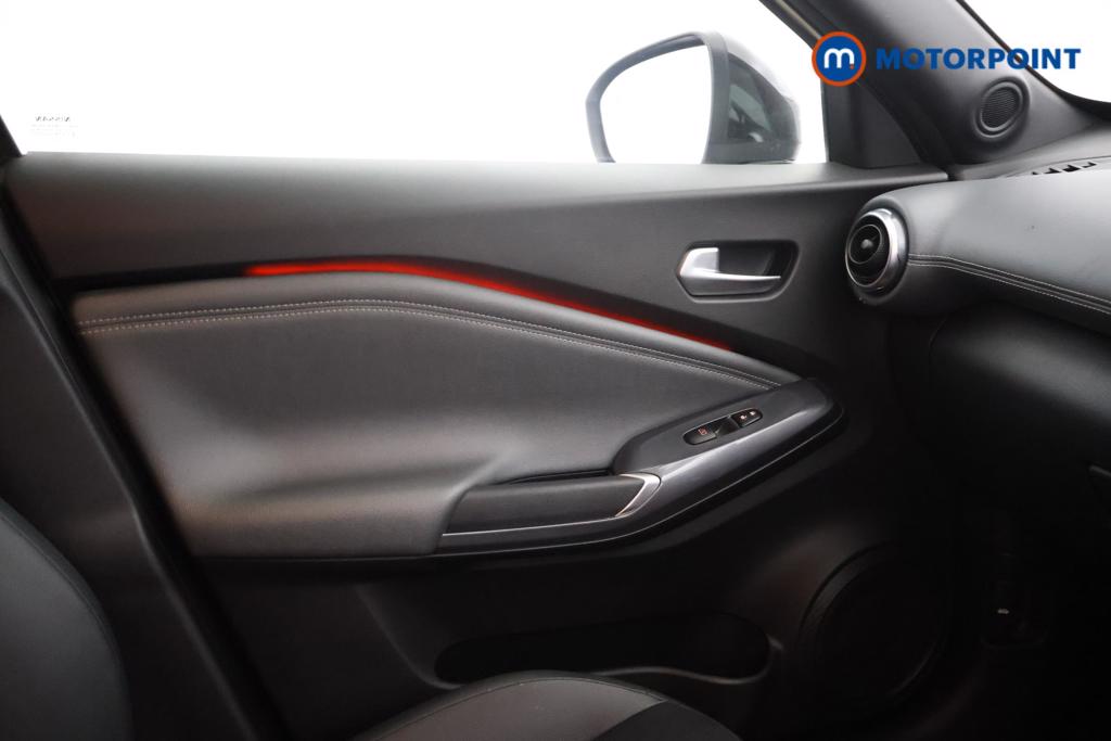 Nissan Juke Tekna Manual Petrol SUV - Stock Number (1550981) - 7th supplementary image