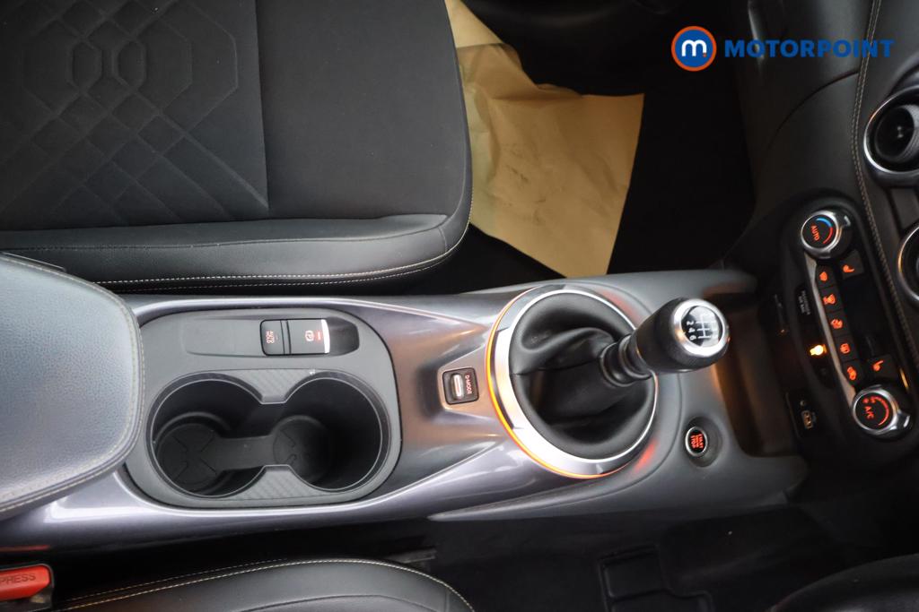 Nissan Juke Tekna Manual Petrol SUV - Stock Number (1550981) - 8th supplementary image