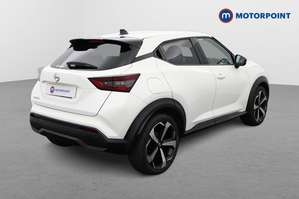 Nissan Juke Tekna Manual Petrol SUV - Stock Number (1550981) - Drivers side rear corner