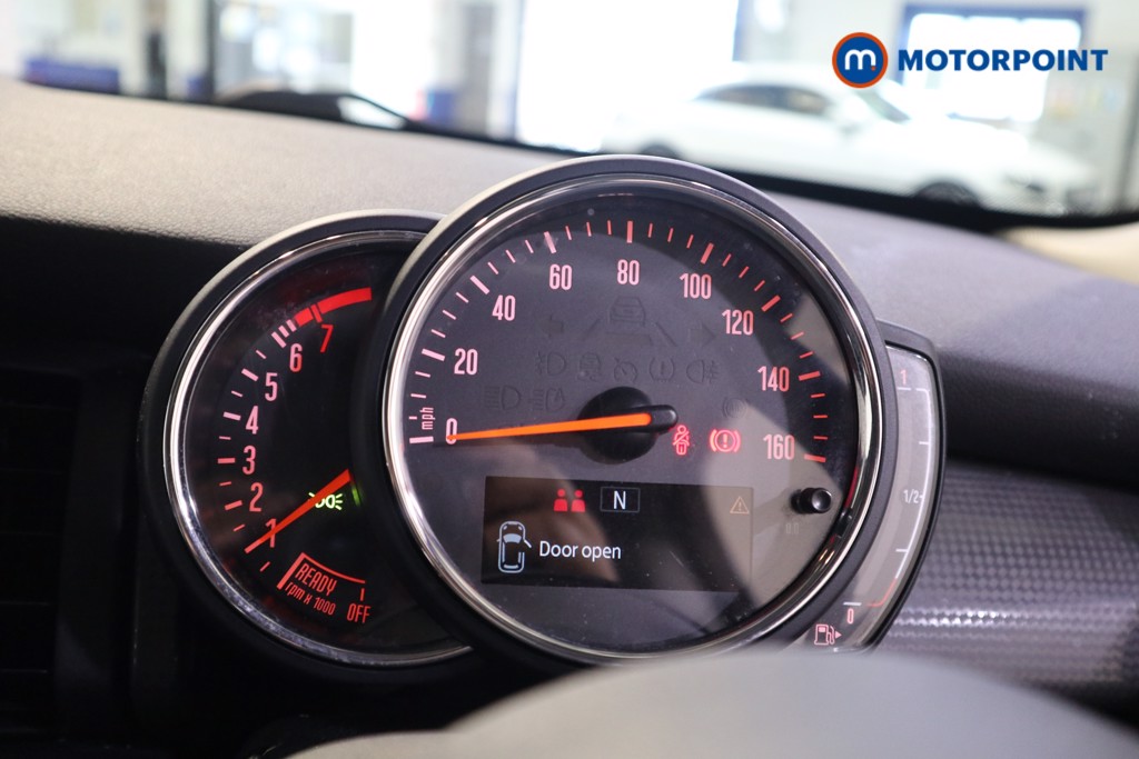 Mini Hatchback Cooper Classic Manual Petrol Hatchback - Stock Number (1551656) - 4th supplementary image