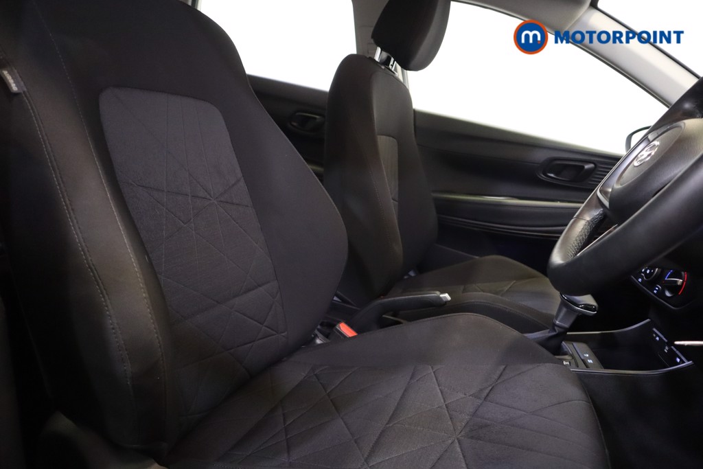 Hyundai Bayon Se Connect Automatic Petrol-Electric Hybrid SUV - Stock Number (1551802) - 5th supplementary image
