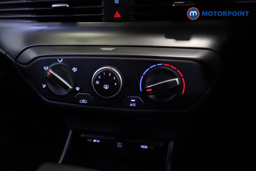 Hyundai Bayon Se Connect Automatic Petrol-Electric Hybrid SUV - Stock Number (1551802) - 17th supplementary image