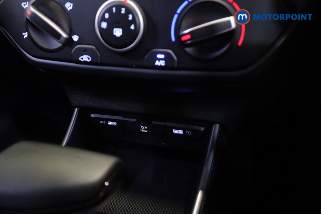 Hyundai Bayon Se Connect Automatic Petrol-Electric Hybrid SUV - Stock Number (1551802) - 18th supplementary image
