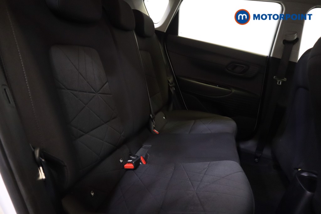 Hyundai Bayon Se Connect Automatic Petrol-Electric Hybrid SUV - Stock Number (1551802) - 22nd supplementary image