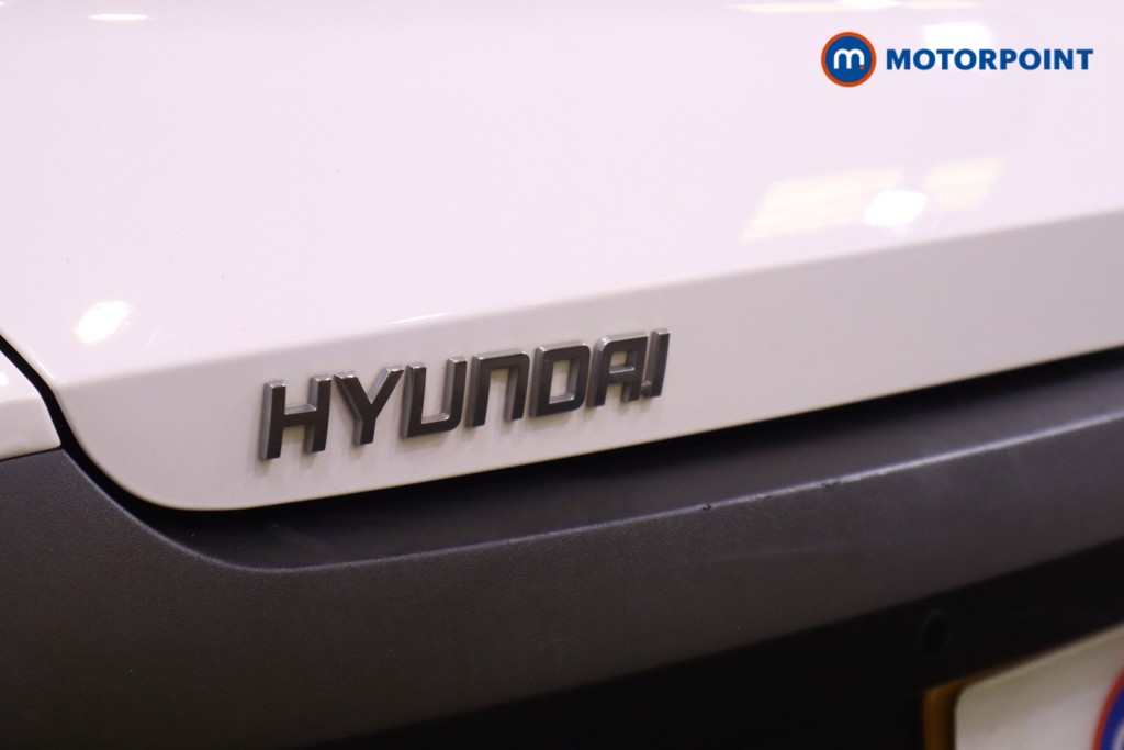 Hyundai Bayon Se Connect Automatic Petrol-Electric Hybrid SUV - Stock Number (1551802) - 33rd supplementary image