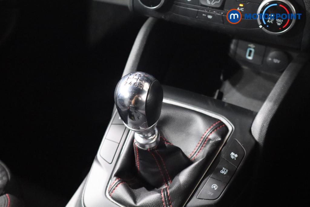 Ford Focus St-Line Edition Manual Petrol-Electric Hybrid Hatchback - Stock Number (1551955) - 5th supplementary image