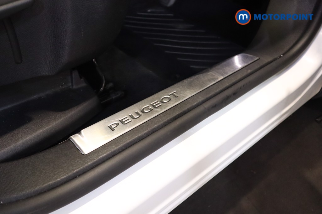 Peugeot 3008 GT Automatic Diesel SUV - Stock Number (1552188) - 5th supplementary image