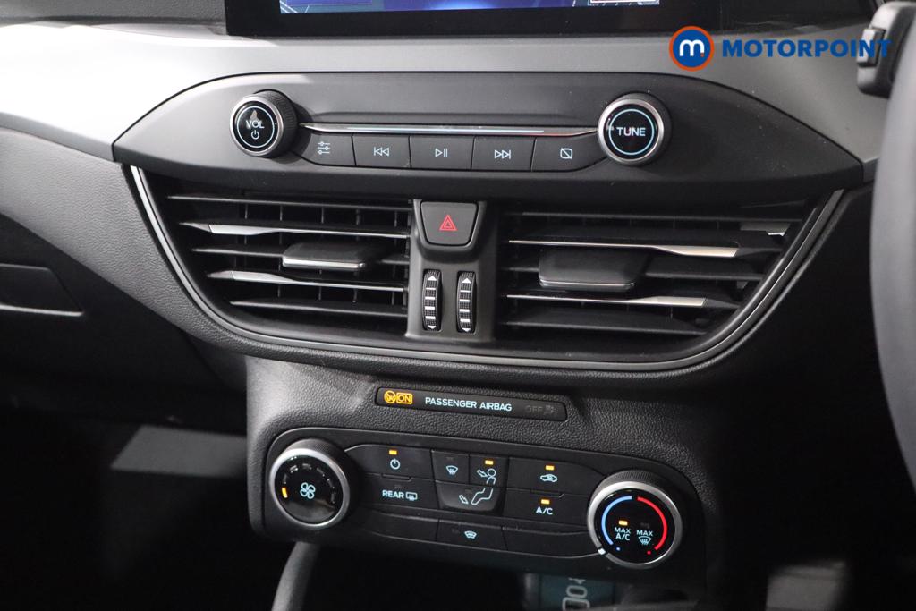 Ford Focus Trend Manual Diesel Hatchback - Stock Number (1552706) - 4th supplementary image
