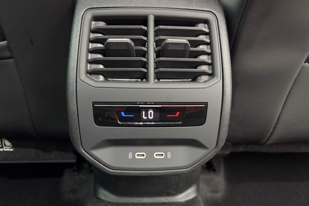 Cupra Formentor V1 Automatic Petrol Plug-In Hybrid SUV - Stock Number (1552724) - 22nd supplementary image