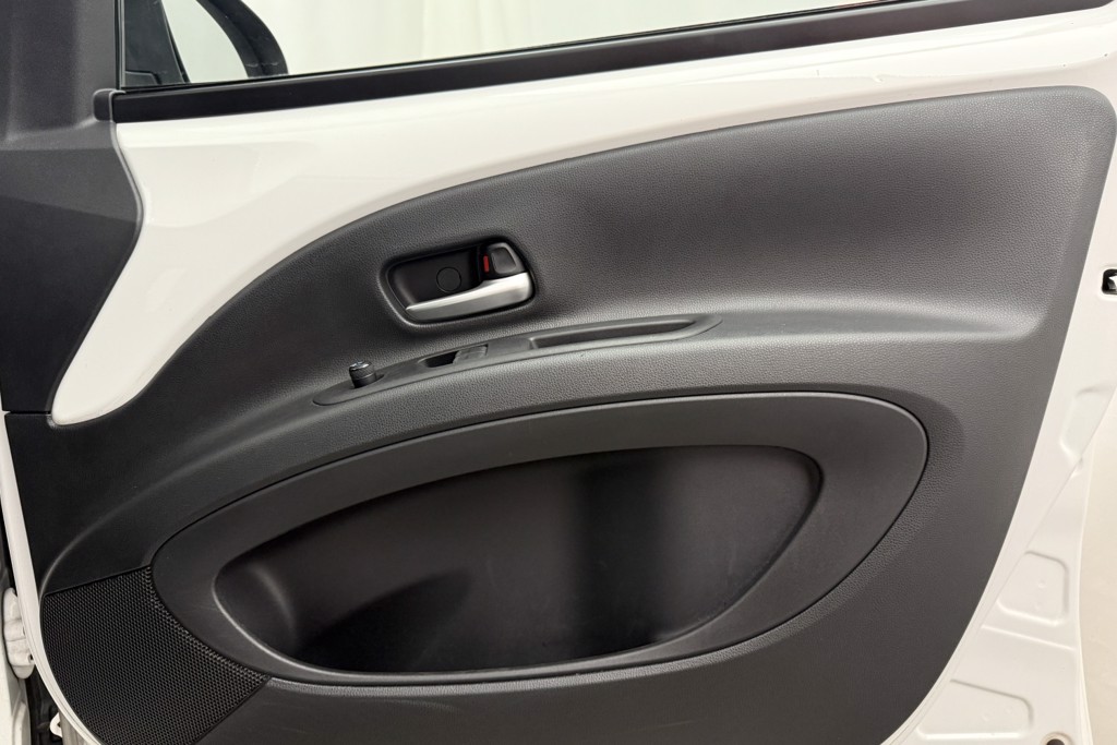 Toyota Aygo X Pure Manual Petrol Hatchback - Stock Number (1553351) - 16th supplementary image