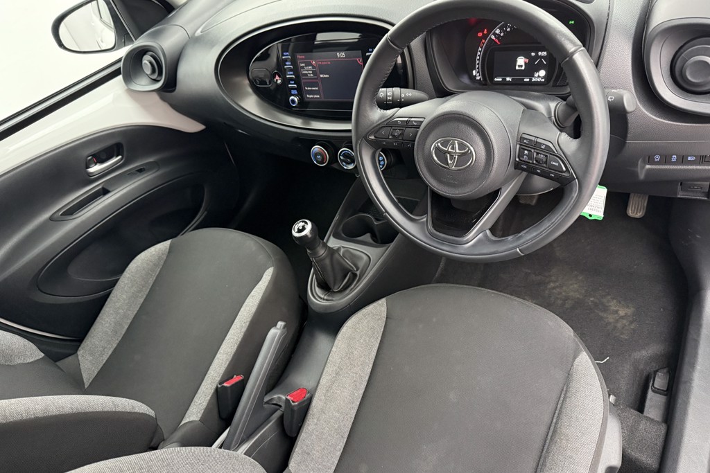 Toyota Aygo X Pure Manual Petrol Hatchback - Stock Number (1553351) - 1st supplementary image