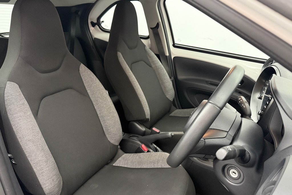 Toyota Aygo X Pure Manual Petrol Hatchback - Stock Number (1553353) - 14th supplementary image