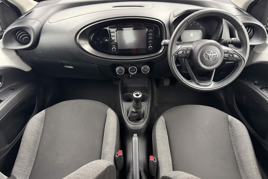 Toyota Aygo X Pure Manual Petrol Hatchback - Stock Number (1553355) - 2nd supplementary image
