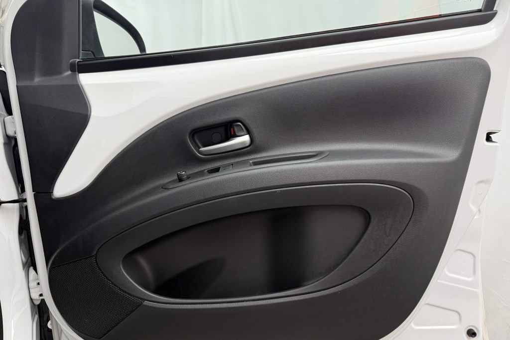 Toyota Aygo X Pure Manual Petrol Hatchback - Stock Number (1553355) - 14th supplementary image