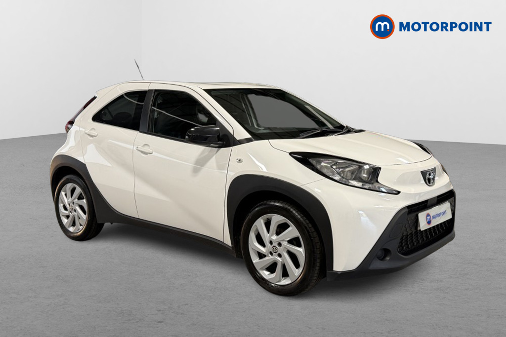 Toyota Aygo X Pure Manual Petrol Hatchback - Stock Number (1553355) - Drivers side front corner