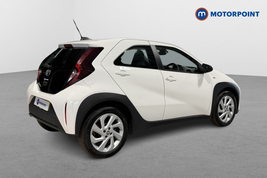 Toyota Aygo X Pure Manual Petrol Hatchback - Stock Number (1553355) - Drivers side rear corner