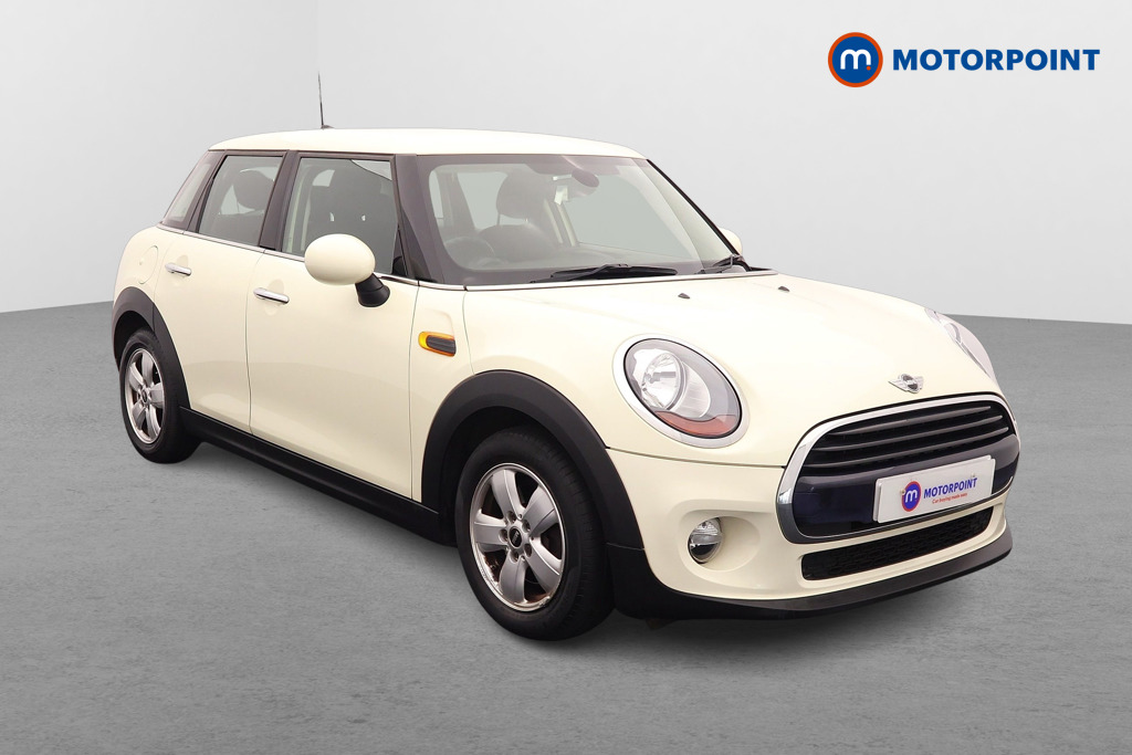 Mini Hatchback Cooper Manual Petrol Hatchback - Stock Number (1553896) - Drivers side front corner
