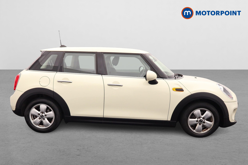 Mini Hatchback Cooper Manual Petrol Hatchback - Stock Number (1553896) - Drivers side
