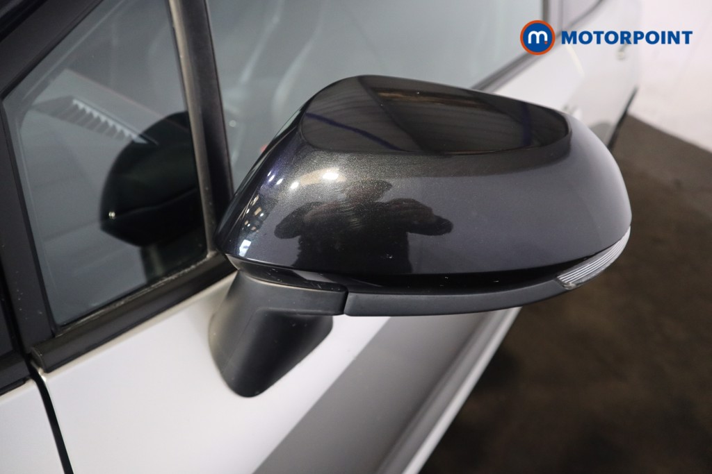 Toyota Corolla Excel Automatic Petrol-Electric Hybrid Hatchback - Stock Number (1554178) - 24th supplementary image