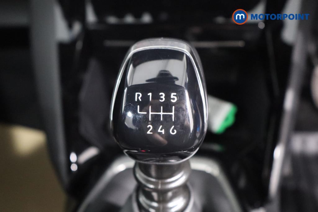 Peugeot 2008 Allure Manual Petrol SUV - Stock Number (1554608) - 4th supplementary image