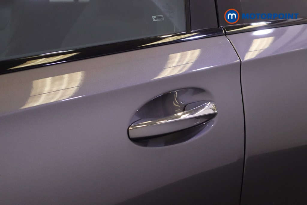 Mercedes-Benz A Class Premium Plus Edition Automatic Petrol Hatchback - Stock Number (1555473) - 45th supplementary image