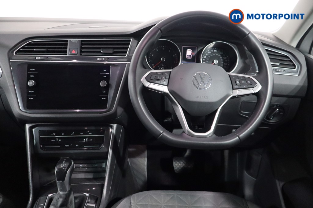 Volkswagen Tiguan Life Automatic Petrol SUV - Stock Number (1555488) - 3rd supplementary image