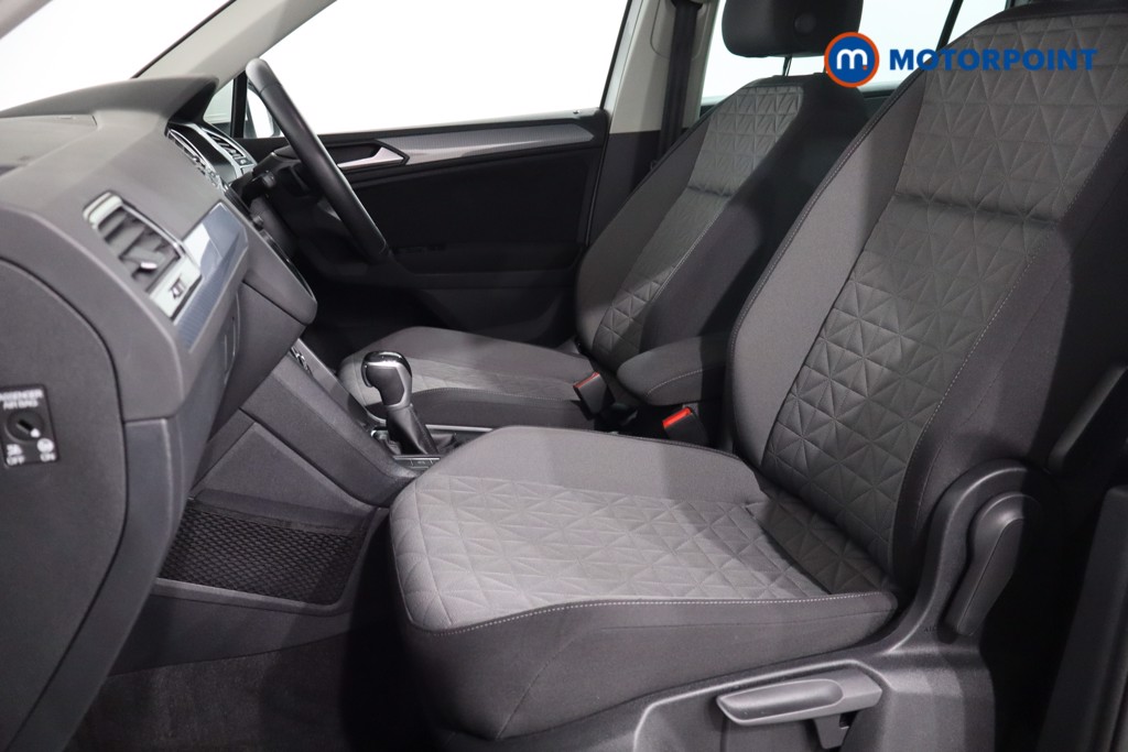 Volkswagen Tiguan Life Automatic Petrol SUV - Stock Number (1555488) - 4th supplementary image