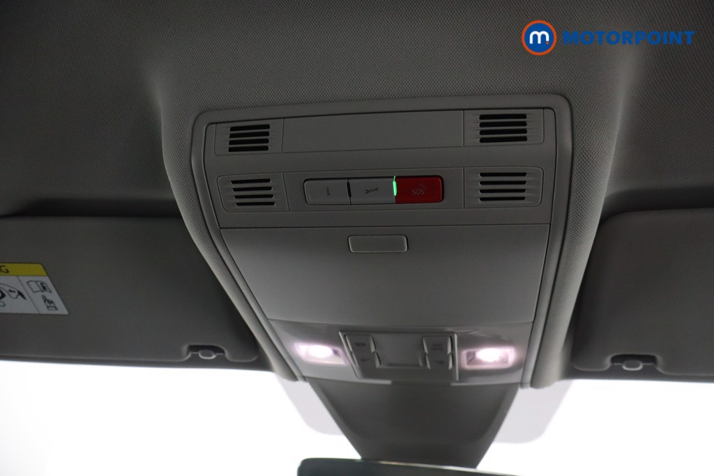 Volkswagen Tiguan Life Automatic Petrol SUV - Stock Number (1555488) - 19th supplementary image