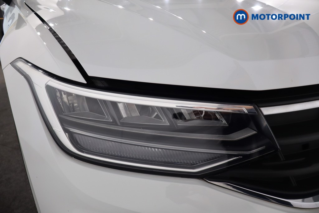 Volkswagen Tiguan Life Automatic Petrol SUV - Stock Number (1555488) - 24th supplementary image