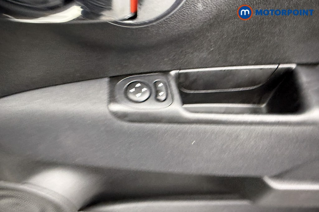 Fiat 500 1.0 Mild Hybrid 3Dr Manual Petrol-Electric Hybrid Hatchback - Stock Number (1556052) - 13th supplementary image