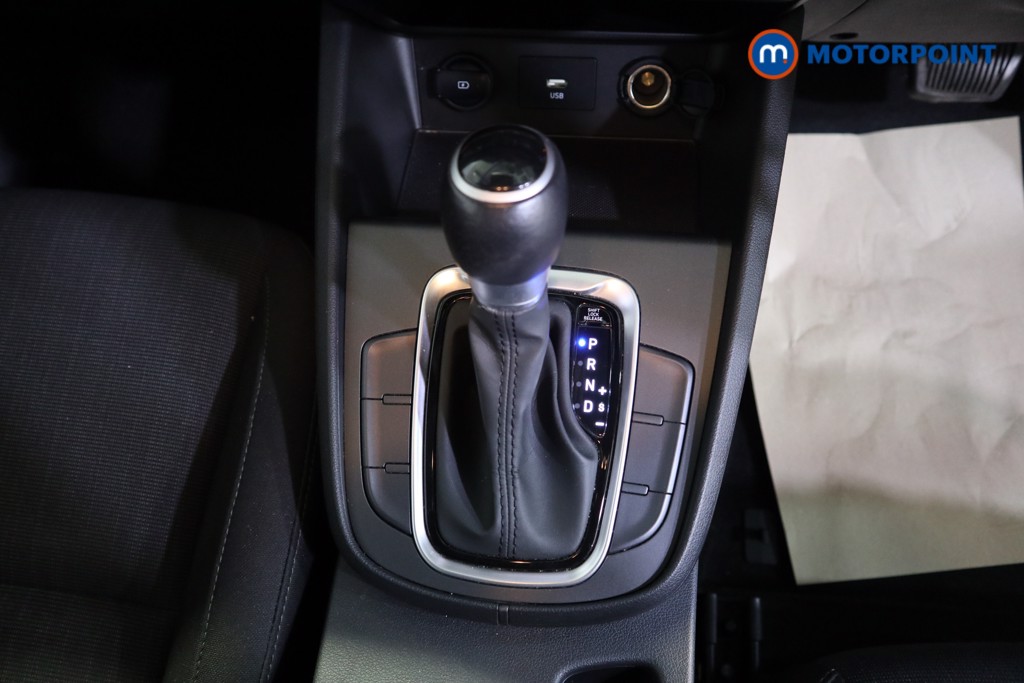Hyundai Kona Se Connect Automatic Petrol-Electric Hybrid SUV - Stock Number (1556705) - 8th supplementary image