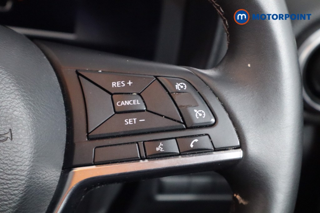 Nissan Juke N-Connecta Manual Petrol SUV - Stock Number (1556744) - 8th supplementary image