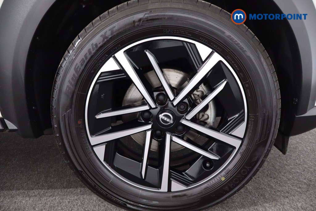 Nissan Juke N-Connecta Manual Petrol SUV - Stock Number (1556744) - 10th supplementary image