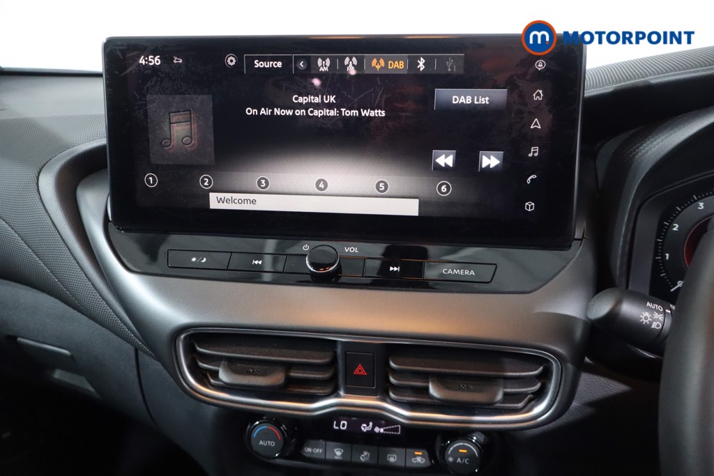 Nissan Juke N-Connecta Manual Petrol SUV - Stock Number (1556744) - 16th supplementary image