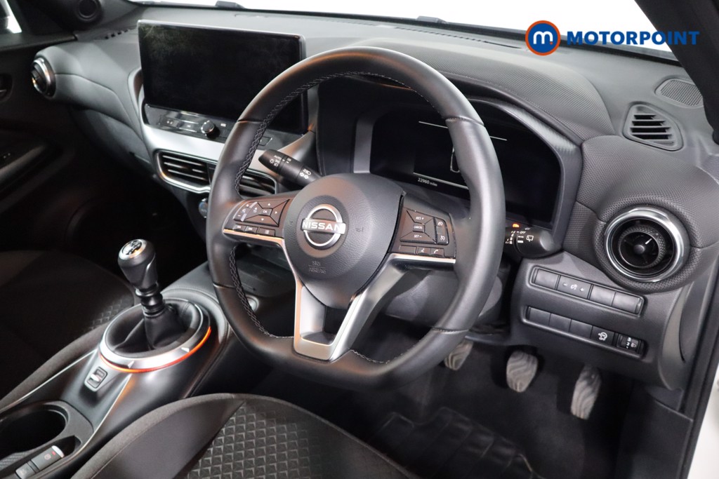 Nissan Juke N-Connecta Manual Petrol SUV - Stock Number (1556744) - 19th supplementary image