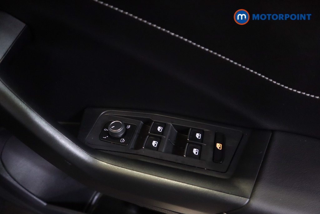 Volkswagen T-Roc Style Automatic Petrol SUV - Stock Number (1557013) - 3rd supplementary image