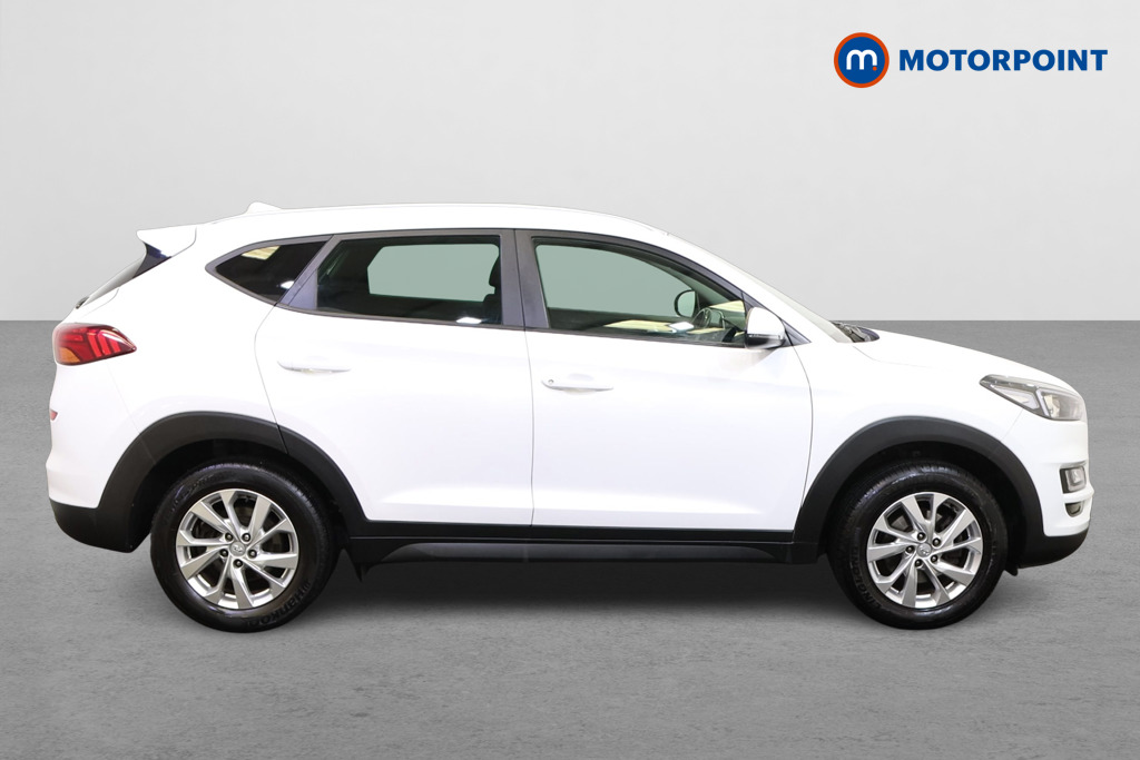 Hyundai Tucson Se Nav Manual Petrol SUV - Stock Number (1557164) - Drivers side