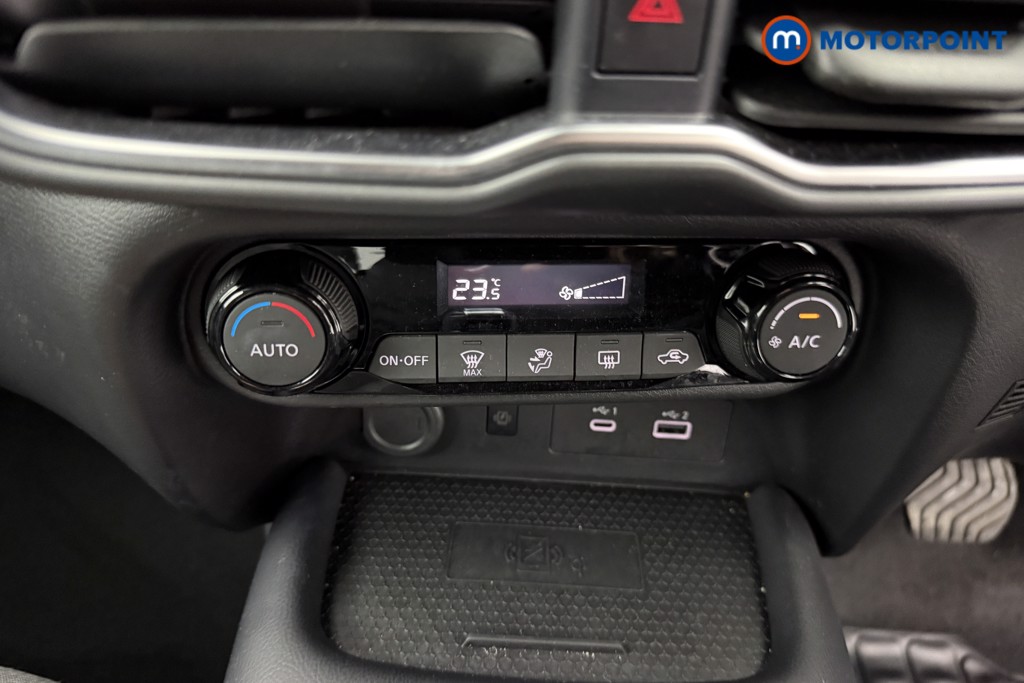 Nissan Juke N-Connecta Automatic Petrol SUV - Stock Number (1557348) - 10th supplementary image