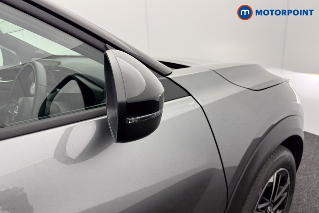 Nissan Juke N-Connecta Automatic Petrol SUV - Stock Number (1557348) - 17th supplementary image