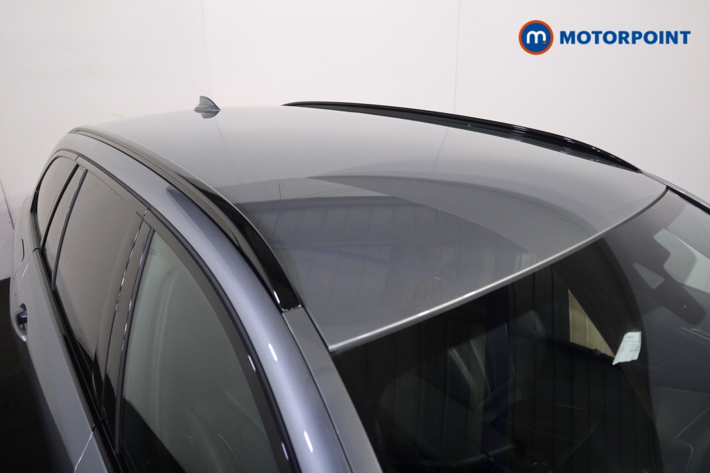 BMW 5 Series M Sport Automatic Petrol Plug-In Hybrid Estate - Stock Number (1557479) - 28th supplementary image