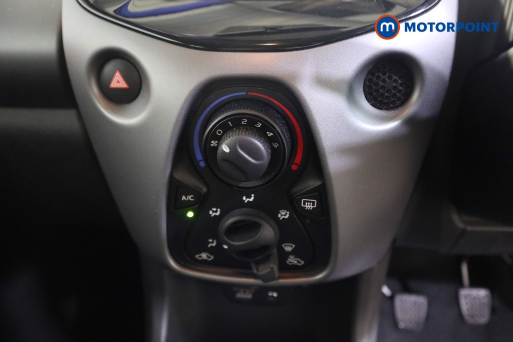 Toyota Aygo X-Play Manual Petrol Hatchback - Stock Number (1557609) - 7th supplementary image