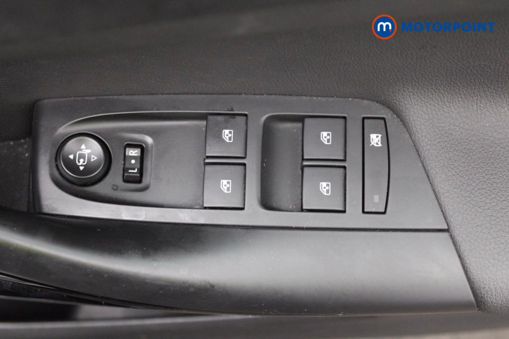 Vauxhall Astra Elite Nav Manual Petrol Hatchback - Stock Number (1557806) - 9th supplementary image