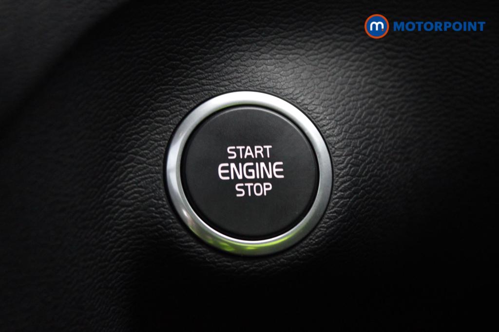 Volvo Xc40 R Design Pro Automatic Petrol SUV - Stock Number (1558109) - 5th supplementary image