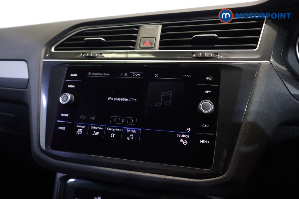 Volkswagen Tiguan Life Automatic Petrol SUV - Stock Number (1558591) - 15th supplementary image
