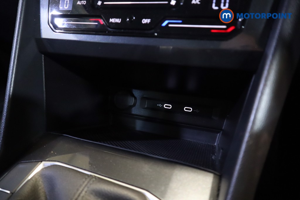 Volkswagen Tiguan Life Automatic Petrol SUV - Stock Number (1558591) - 20th supplementary image