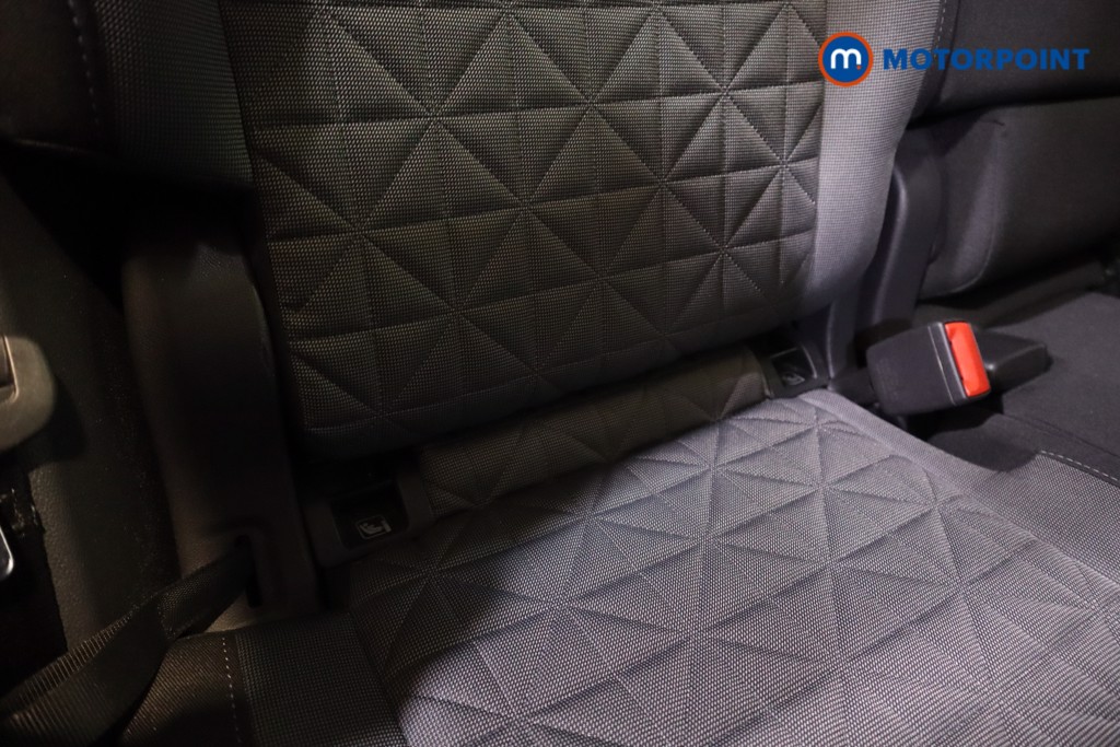 Volkswagen Tiguan Life Automatic Petrol SUV - Stock Number (1558591) - 26th supplementary image