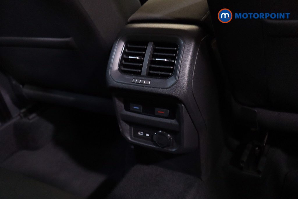 Volkswagen Tiguan Life Automatic Petrol SUV - Stock Number (1558591) - 28th supplementary image